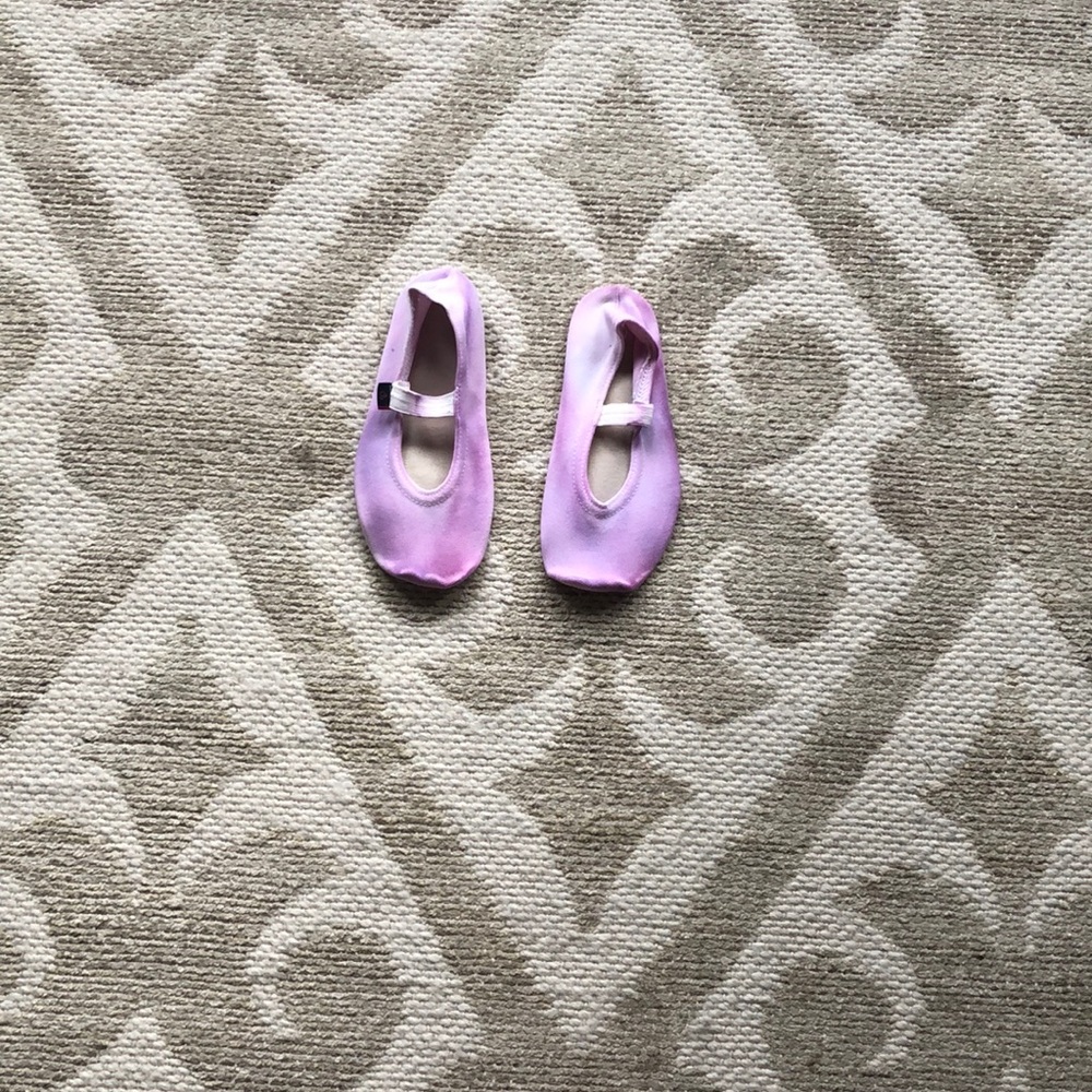 Trampoline shoes